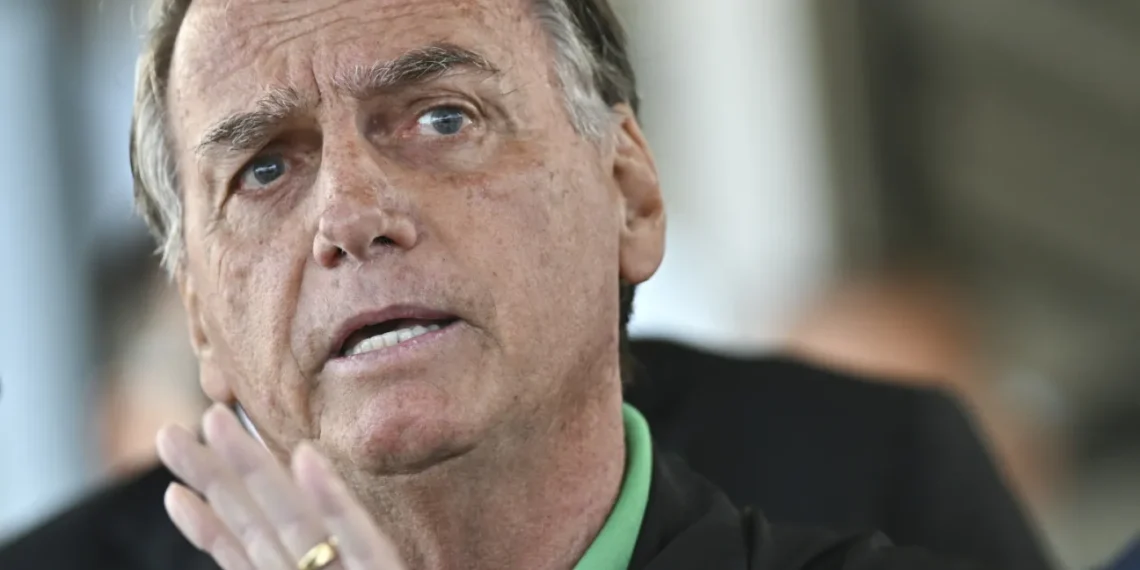 Ex-presidente Jair Bolsonaro e sete aliados condenados por tentativa de golpe podem começar a cumprir penas de 16 a 27 anos até dezembro. Decisão depende de recursos e será determinada pelo STF.
