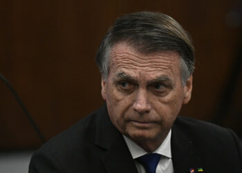 Médicos confirmam que Jair Bolsonaro tem câncer de pele do tipo carcinoma de células escamosas. Doença está em estágio inicial e restrita à camada superficial da pele.