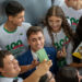 Deputados do PSOL protocolaram denúncia no Ministério Público do Trabalho contra Nikolas Ferreira e o empresário Tallis Gomes, acusando-os de perseguição política e assédio laboral por meio da campanha “DemitaExtremistas”.