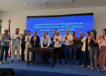 Governo do Espírito Santo lança Fundo a Fundo da Cultura 2025, com R$ 48 milhões para municípios. Editais incluem patrimônio, artistas locais e nova linha para espaços culturais.