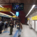 Explosão de celular gera correria na Estação da Luz, em São Paulo. Passageiros confundiram barulho com tiro e houve pânico, mas sem feridos.