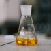 Compartilhe este conteúdo do Giro Capixaba, o melhor site de notícias do Estado do Espírito Santo. Saiba os riscos do metanol em bebidas, como identificar adulterações, principais sintomas de intoxicação e diferenças em relação ao etanol.