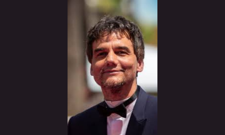 Wagner Moura afirma ser contra a cobrança para que artistas se manifestem politicamente. Ator destaca que custo de se posicionar é alto e defende respeito à escolha de cada um.