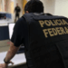 A Polícia Federal deflagrou a Operação Cambota, cumprindo mandados em SP e DF contra investigados em fraude de R$ 6,3 bilhões em aposentadorias. CPMI pediu prisão de empresários como Careca do INSS e ex-presidente do INSS.