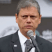 arcísio de Freitas retorna a Brasília para articular apoio à anistia de Jair Bolsonaro, condenado pelo STF a 27 anos de prisão. Movimento é visto como teste político para 2026.