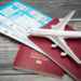 Passagens aéreas registraram queda sazonal em agosto, levando à deflação no grupo Transportes do IPCA. Movimento ajudou a segurar a inflação no período.