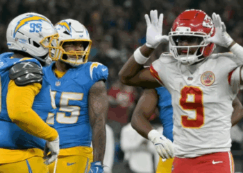 A Neo Química Arena recebeu Chiefs e Chargers em um jogo histórico da NFL no Brasil, atraindo multidão, movimentando a economia local e reforçando o crescimento do futebol americano no país