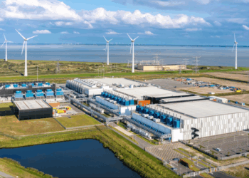 O plano “Redata” do governo federal visa atrair data centers e grandes empresas de tecnologia para o Brasil, com redução de impostos, facilitação de licenças ambientais e foco em energia limpa