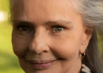 Angela Ro Ro morreu aos 75 anos no Rio de Janeiro. Ícone da música brasileira, deixou um legado de autenticidade e sucessos que marcaram gerações.