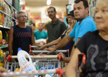 O IPC-S da FGV mostrou aceleração em todas as capitais na primeira quadrissemana de setembro de 2025, com variação de -0,20% e alta acumulada de 2,90% em um ano.