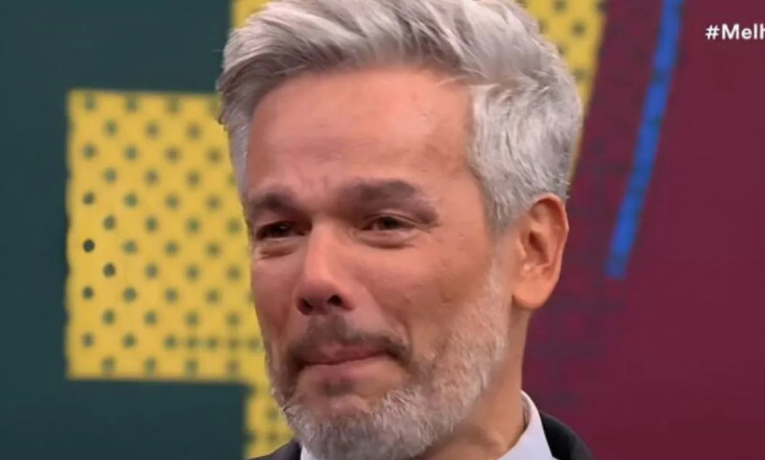 Saiba mais sobre a decisão de Otaviano Costa de deixar a Band e o "Melhor da Noite" até 31 de outubro. Uma escolha que equilibra desafios de saúde, família e o futuro profissional do apresentador.
