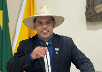 Vereador Paulo Neto denuncia no Direto da Redação o colapso no saneamento de Itapemirim (ES). Apenas 15% do esgoto é tratado, apesar da arrecadação milionária em royalties do petróleo.