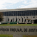 O STJ publicou no Diário Oficial da União a demissão do servidor Márcio José Toledo Pinto, suspeito de envolvimento em venda de sentenças, após constatar que se beneficiou do cargo para interesses pessoais e de terceiros.