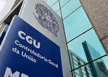 CGU envia à CPMI do INSS relatório apontando R$ 3,4 bilhões em descontos de aposentados repassados à Contag sem autorização; entidade contesta dados.
