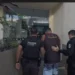 Tiago Boinha, presidente da Torcida Jovem do Flamengo, e sete suspeitos foram presos por envolvimento na morte de torcedor vascaíno no Rio de Janeiro. Torcida já estava proibida de frequentar estádios.