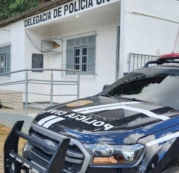 Homem de 40 anos é preso em flagrante pela Polícia Civil em João Neiva (ES), suspeito de estuprar adolescente de 17 anos. Caso foi encaminhado ao CDP de Aracruz.