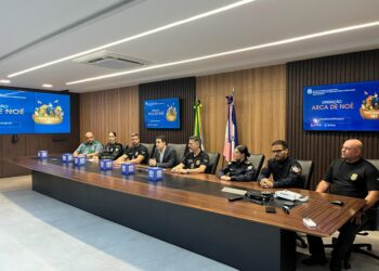 Operação Arca de Noé resgatou 78 animais em Serra, Vila Velha e Cariacica. Quatro pessoas foram autuadas por crimes ambientais. Denúncias ao Disque 181 cresceram 25% em 2025.