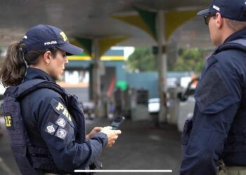 A Polícia Rodoviária Federal inicia a Operação Nacional de Mapeamento de Pontos Vulneráveis à Exploração Sexual Infantil. Projeto Mapear vai identificar e classificar áreas de risco em rodovias federais para prevenir crimes.