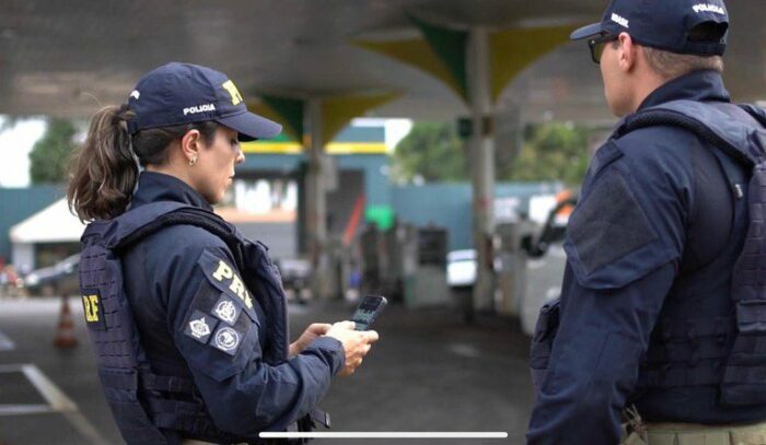 A Polícia Rodoviária Federal inicia a Operação Nacional de Mapeamento de Pontos Vulneráveis à Exploração Sexual Infantil. Projeto Mapear vai identificar e classificar áreas de risco em rodovias federais para prevenir crimes.
