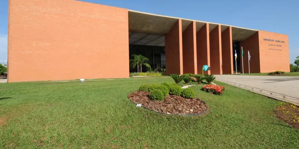 Polícia Federal cumpre mandados em 10 gabinetes da Aleto e STJ afasta governador Wanderley Barbosa por seis meses na segunda fase da Operação Fames-19, que investiga desvio de recursos da pandemia.