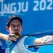 O arqueiro Marcus D’Almeida conquistou a medalha de prata no Mundial de Tiro com Arco 2025, na Coreia do Sul. O brasileiro perdeu o ouro por um ponto na flecha de desempate, mas manteve sequência histórica de pódios.