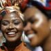 Médicos reforçam a importância da dermatologia voltada para a pele negra, destacando diferenças clínicas, necessidade de produtos adequados e avanços acadêmicos, como a criação de um Departamento de Pele Étnica no Rio de Janeiro.