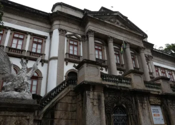 O SGB e a Petrobras vão lançar em 19 de setembro as obras do novo Centro Científico e Cultural da Urca, no Rio. Projeto de R$ 200 milhões inclui revitalização do Museu de Ciências da Terra e laboratórios de referência em geociências.