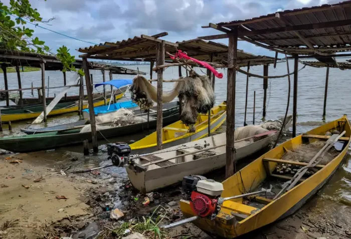A partir de outubro, o Ministério do Trabalho assumirá a habilitação do seguro-defeso, antes sob responsabilidade do Ministério da Pesca. A mudança visa combater fraudes e unificar o processo com o seguro-desemprego.