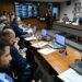 A CPMI do INSS aprovou requerimento ao STF solicitando prisão preventiva de 21 pessoas acusadas de fraudes contra aposentados e pensionistas. Entre os investigados estão ex-diretores do INSS, lobistas e empresários.