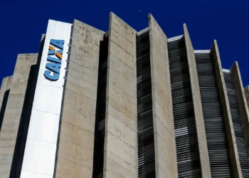 A Caixa Econômica Federal registrou lucro líquido de R$ 8,9 bilhões no 1º semestre de 2025, crescimento de 44,9% em relação a 2024. Carteira de crédito soma R$ 1,29 trilhão.