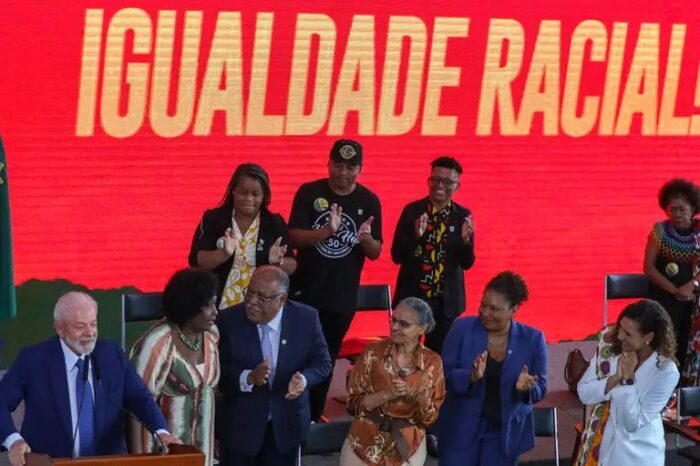 Presidente Lula participa da abertura da 5ª Conferência Nacional de Promoção da Igualdade Racial (Conapir), em Brasília. Evento reúne 1,7 mil delegados para discutir reparação histórica, justiça racial, cultura e afroempreendedorismo.