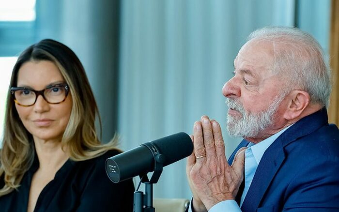 Em entrevista a rede evangélica, Lula afirmou que religião não deve ser usada para dividir a sociedade. Presidente e Janja destacaram programas sociais como Gás do Povo, Luz do Povo e Cozinhas Comunitárias.