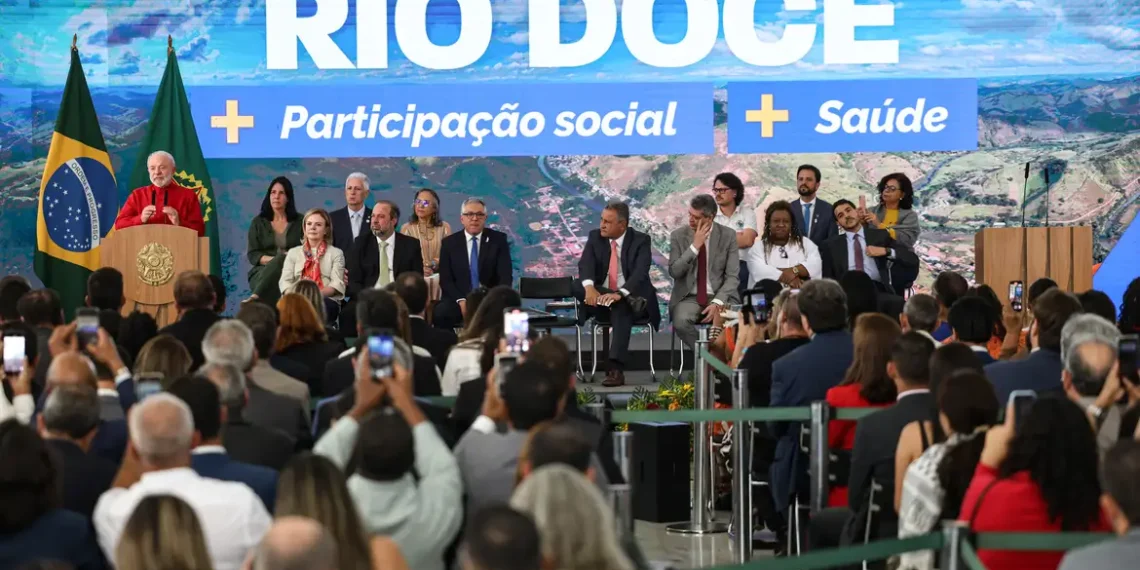Governo federal investirá R$ 1,6 bilhão em saúde em MG e ES com recursos do Acordo do Rio Doce. Serão 104 novas unidades, incluindo UBS, CAPS, UPAs e hospitais.