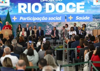 Governo federal investirá R$ 1,6 bilhão em saúde em MG e ES com recursos do Acordo do Rio Doce. Serão 104 novas unidades, incluindo UBS, CAPS, UPAs e hospitais.