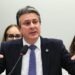 Camilo Santana afirmou que a população deve cobrar deputados sobre a PEC da Blindagem, que dificulta investigações contra parlamentares. Ele defendeu a fiscalização e a transparência dos recursos da merenda escolar.