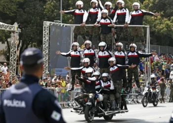 Desfile de 7 de Setembro em Brasília terá como tema Brasil Soberano, com homenagens à soberania nacional, participação de tropas das Forças Armadas e presença do presidente Lula.