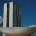 A CCJ da Câmara debate a cassação da deputada Carla Zambelli, condenada por orquestrar invasão ao CNJ. Zambelli nega acusações e questiona hacker Walter Delgatti, enquanto aliados buscam adiar decisão.
