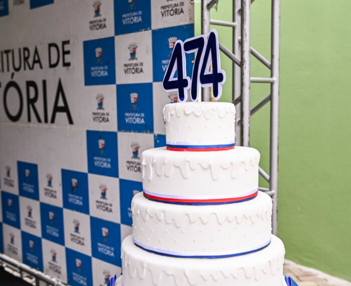 Em comemoração aos 474 anos de Vitória, a Prefeitura inaugurou o CMEI Sebastião Perovano no bairro Jabour. Unidade em tempo integral atenderá 200 crianças com estrutura moderna e sustentável.