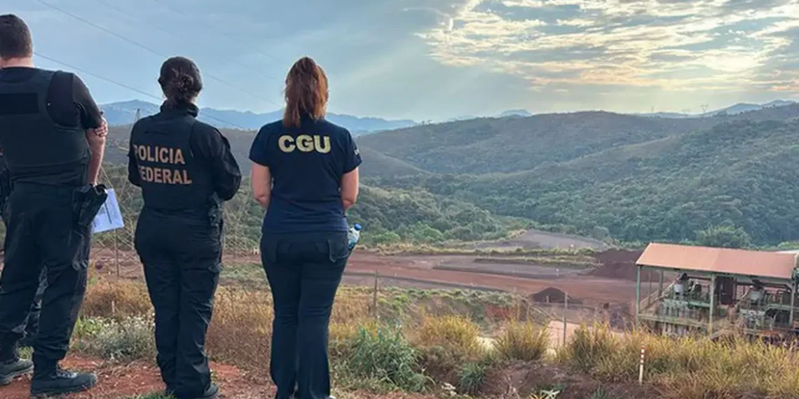 Polícia Federal prende diretor da ANM e ex-diretor da PF em Minas Gerais durante a Operação Rejeito, que apura fraudes ambientais e esquema bilionário de mineração ilegal.