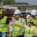Inaugurado em Aparecida (SP), o Viaduto Papa Francisco amplia segurança e mobilidade na Via Dutra. Obra de R$ 79 milhões beneficia romeiros, moradores e turistas que visitam o Santuário Nacional.