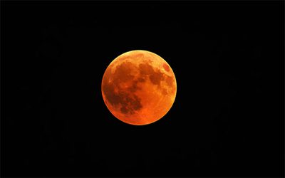 O Observatório Nacional vai retransmitir neste domingo (7) o eclipse total da Lua em live no YouTube. O fenômeno, invisível no Brasil, poderá ser acompanhado com explicações de astrônomos.