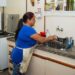 O Ministério do Trabalho inicia ação nacional para regularizar o FGTS de trabalhadores domésticos. Empregadores receberão avisos no DET a partir de 17/9, com prazo para regularização até 31/10/2025.
