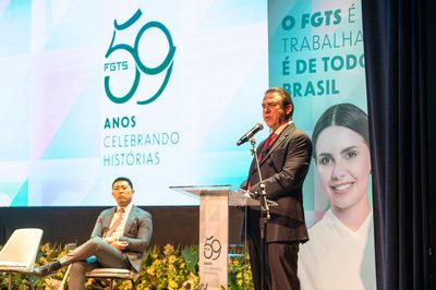 Durante celebração dos 59 anos do FGTS, Luiz Marinho criticou a pejotização e destacou a necessidade de preservar a CLT, o FGTS e a Previdência como pilares da proteção social e do emprego no Brasil.