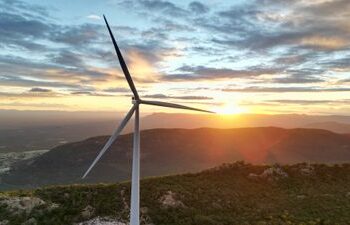Petrobras, WEG e Statkraft inauguram maior turbina eólica onshore das Américas, com 7MW, reforçando inovação e sustentabilidade no Brasil.