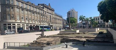 Presidente Lula sanciona lei que reconhece o Cais do Valongo como patrimônio histórico-cultural afro-brasileiro. Local no Rio de Janeiro foi o maior porto de entrada de africanos escravizados nas Américas.
