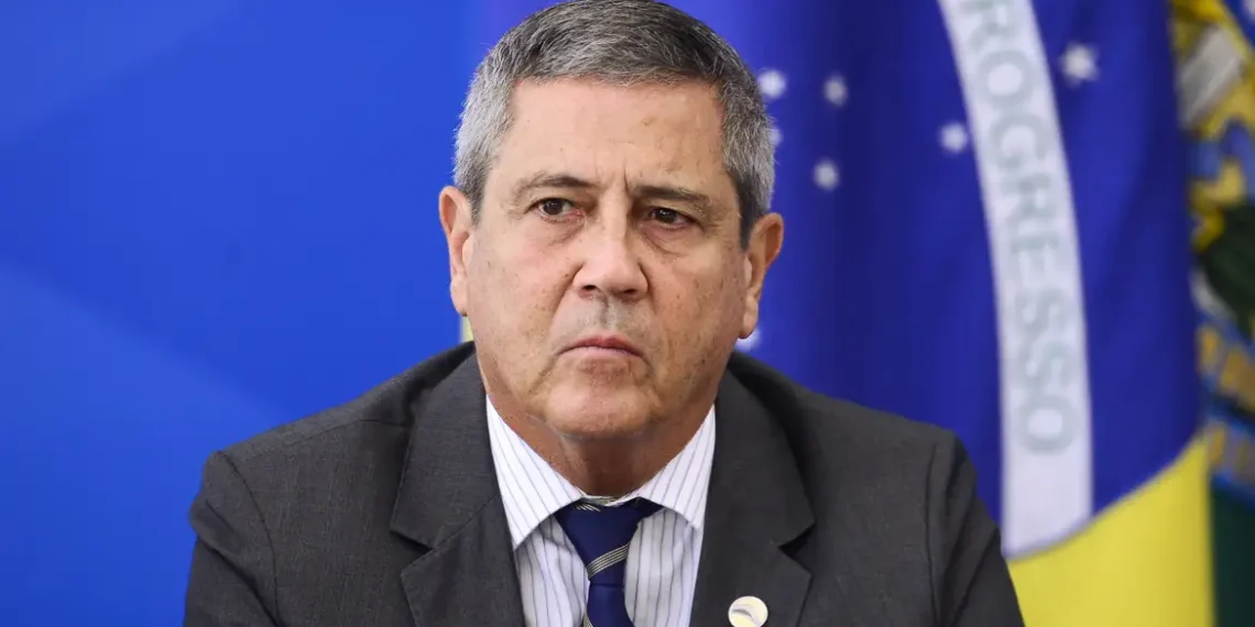 A defesa do general Walter Braga Netto afirmou no STF que seu cliente pode ser condenado injustamente com base em contradições da delação premiada de Mauro Cid. O julgamento apura a tentativa de golpe de 2022.
