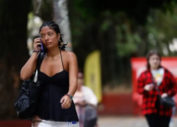 A Feira de Empregabilidade 2025 acontece nos dias 23 e 24 de setembro, reunindo mais de 20 empresas e oferecendo 12 mil vagas para jovens de 18 a 29 anos em estágios, trainees e empregos.