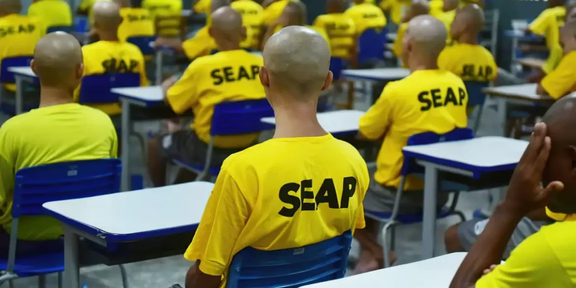 O Inep finaliza hoje o Encceja PPL, exame voltado para jovens e adultos privados de liberdade. As provas de ensino médio avaliam quatro áreas de conhecimento e redação, com resultados previstos para 6 de outubro.