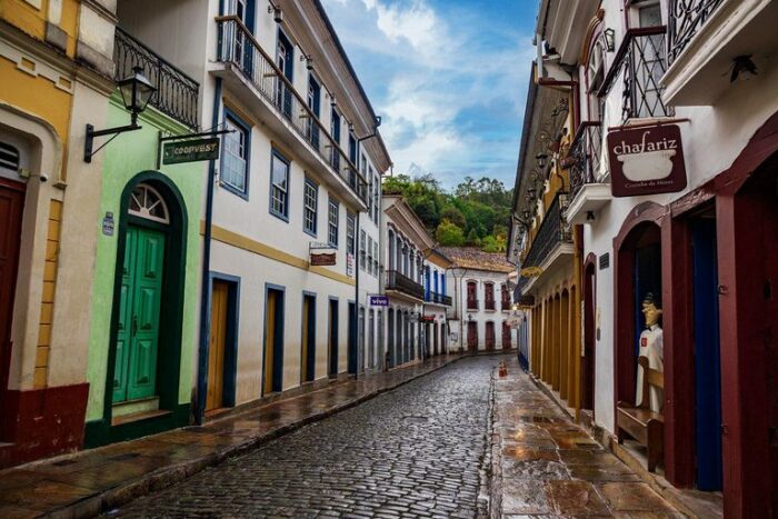 Brasil é finalista em três categorias do World Travel Awards 2025, o “Oscar do Turismo”. País concorre como Melhor Destino de Cruzeiros, de Patrimônio Histórico e de Natureza; votação segue até 26 de outubro.