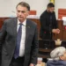 Jair Bolsonaro pediu ao ministro Alexandre de Moraes autorização para realizar festa de 15 anos da filha, Laura, em sua casa. Pedido inclui entrada de convidados e hospedagem de maquiador.
